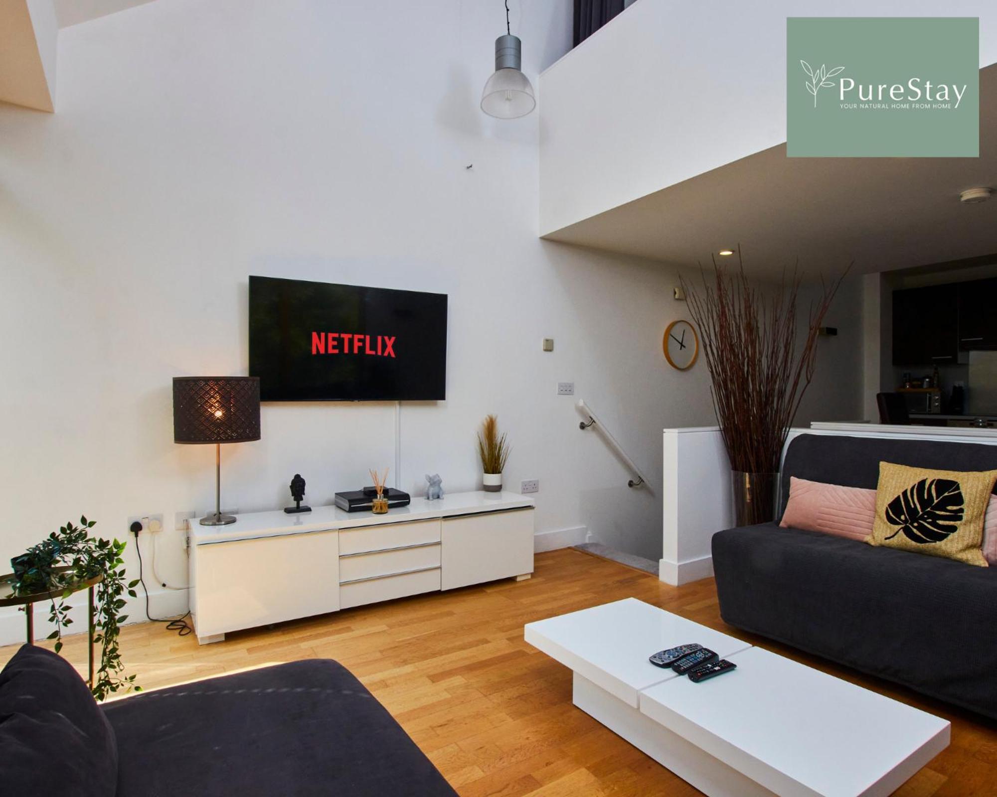Beautiful Four Bed House By Purestay Short Lets & Serviced Accommodation Coventry With Parking Zewnętrze zdjęcie