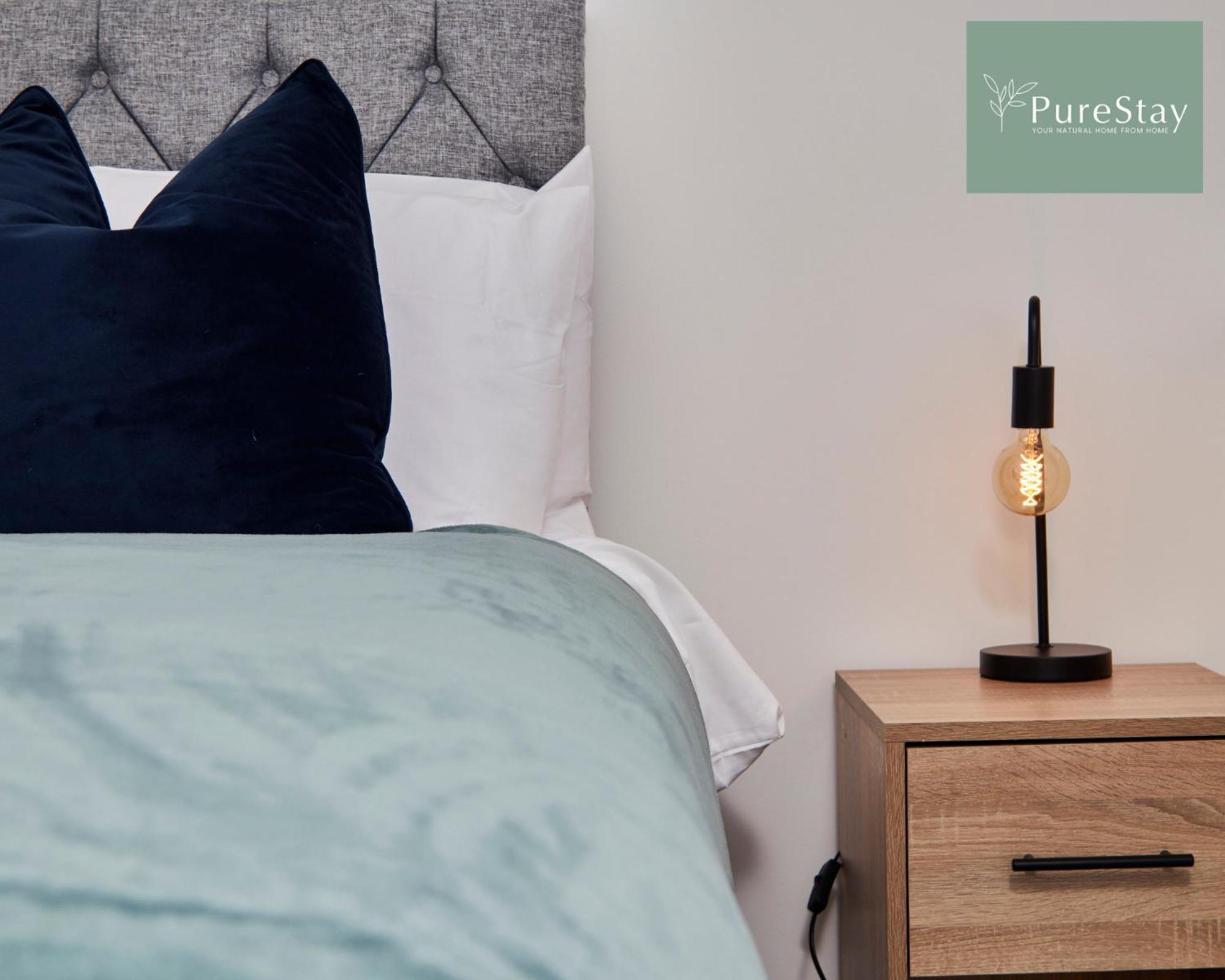 Beautiful Four Bed House By Purestay Short Lets & Serviced Accommodation Coventry With Parking Zewnętrze zdjęcie