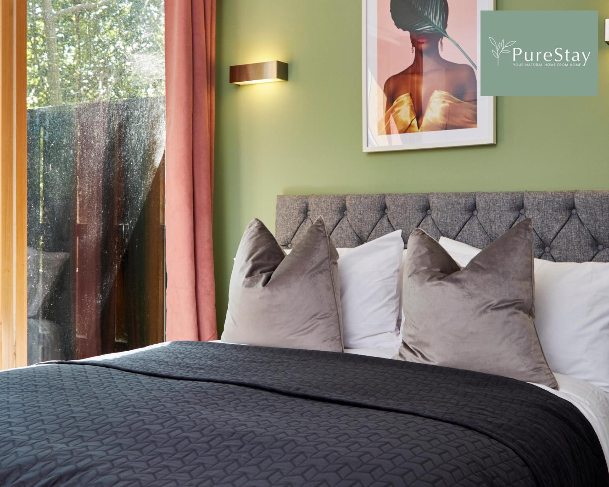 Beautiful Four Bed House By Purestay Short Lets & Serviced Accommodation Coventry With Parking Zewnętrze zdjęcie