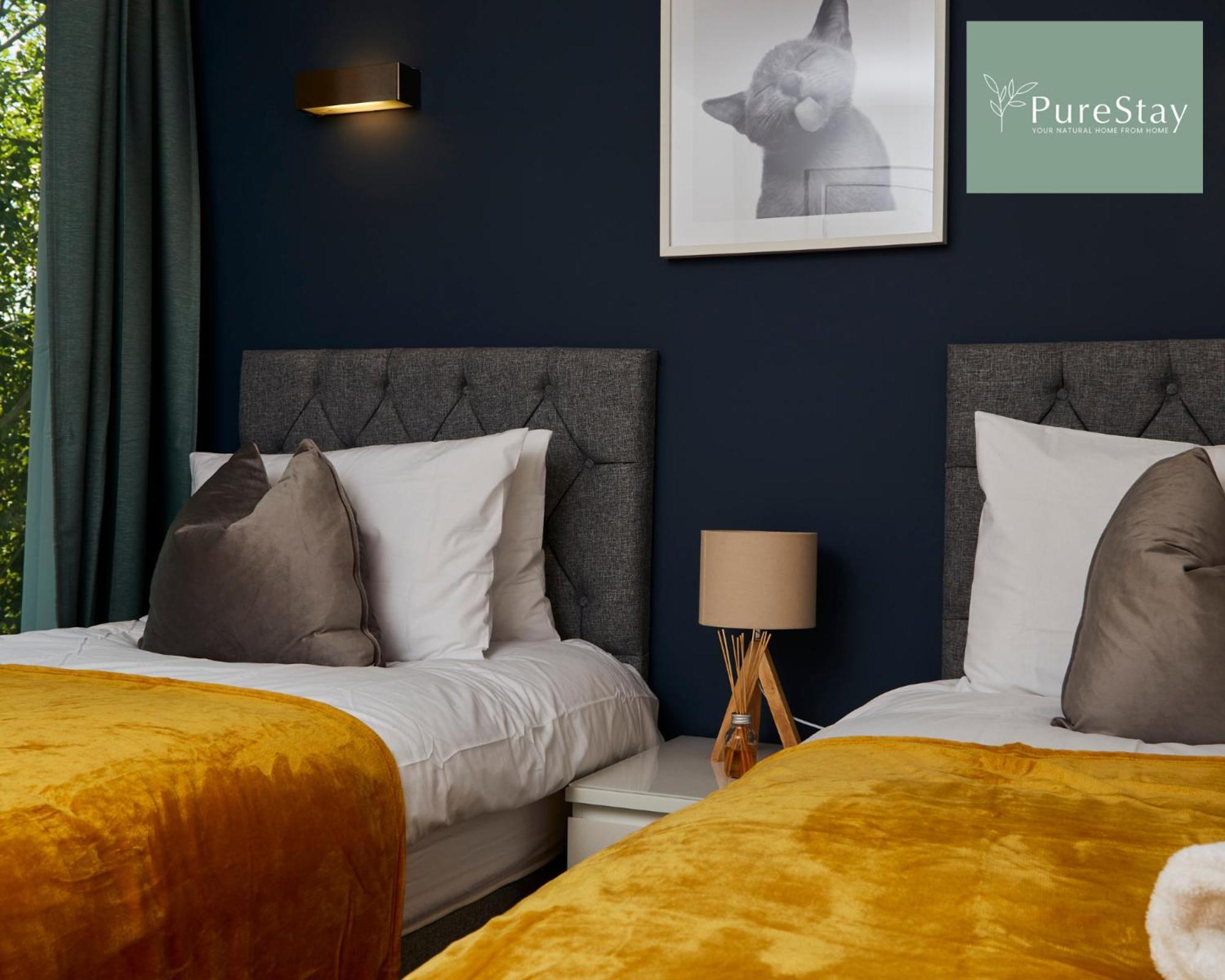 Beautiful Four Bed House By Purestay Short Lets & Serviced Accommodation Coventry With Parking Zewnętrze zdjęcie